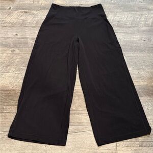 Lululemon Wide-Leg gouchos